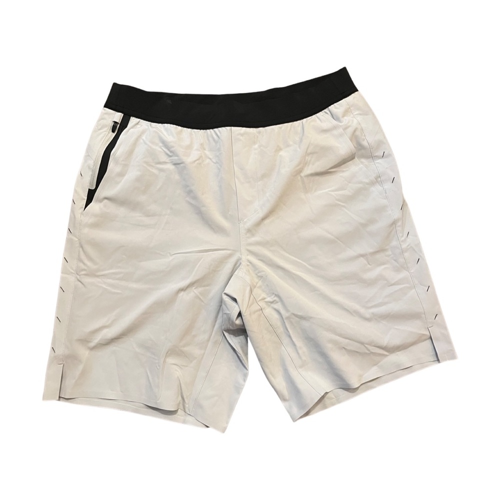 Ten thousand brand interval short 7” - With Liner